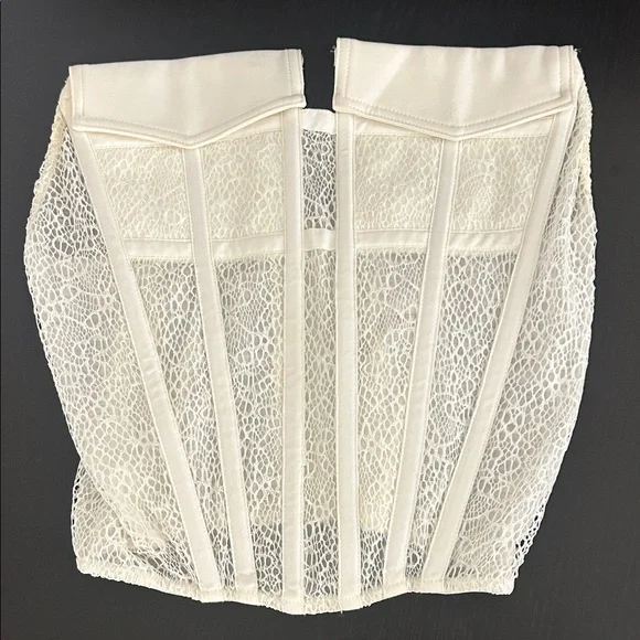 Elegant Cream Lace Corset Top - Picture 1 of 3